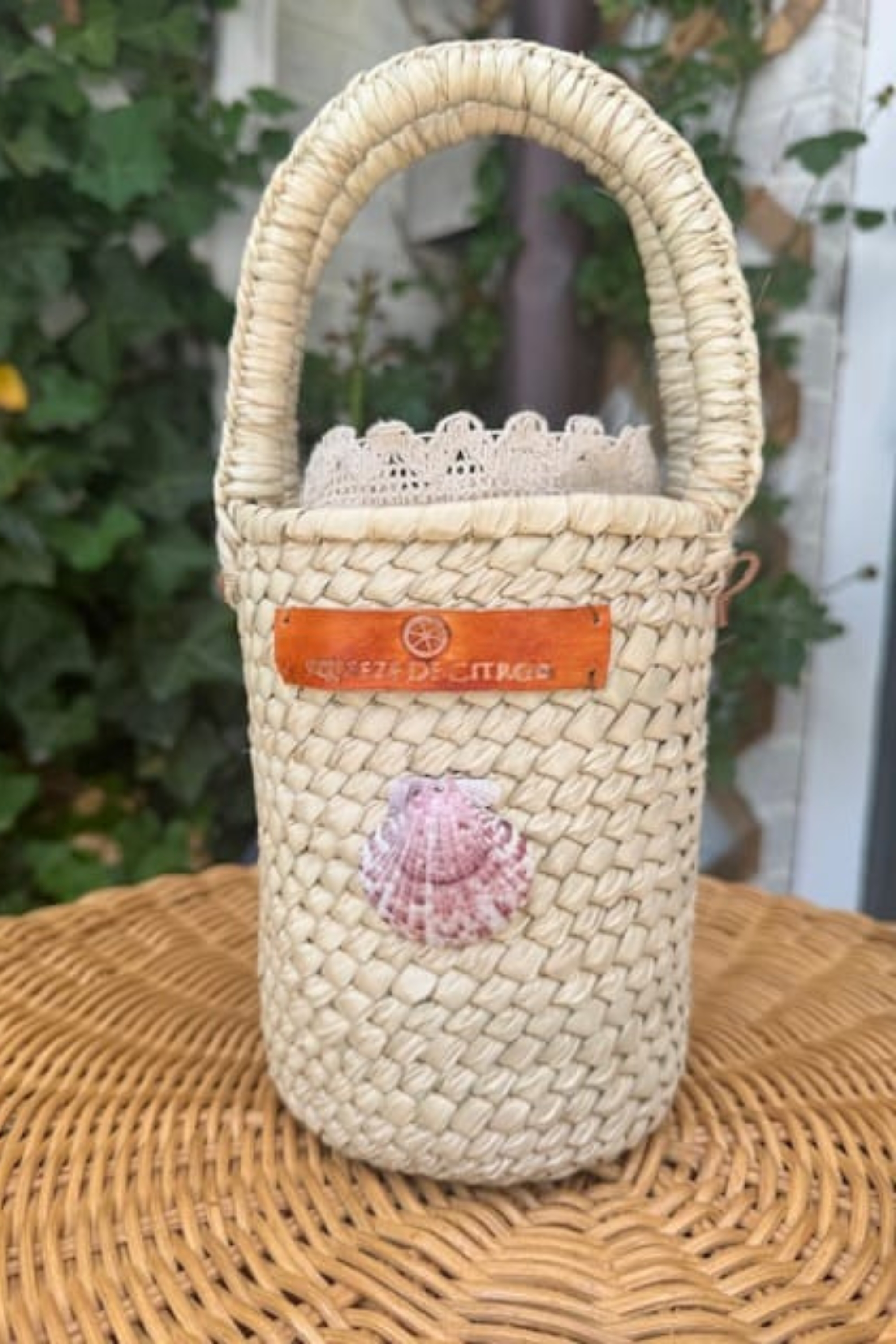 Nantucket Palm Shell Bucket Tote Citron