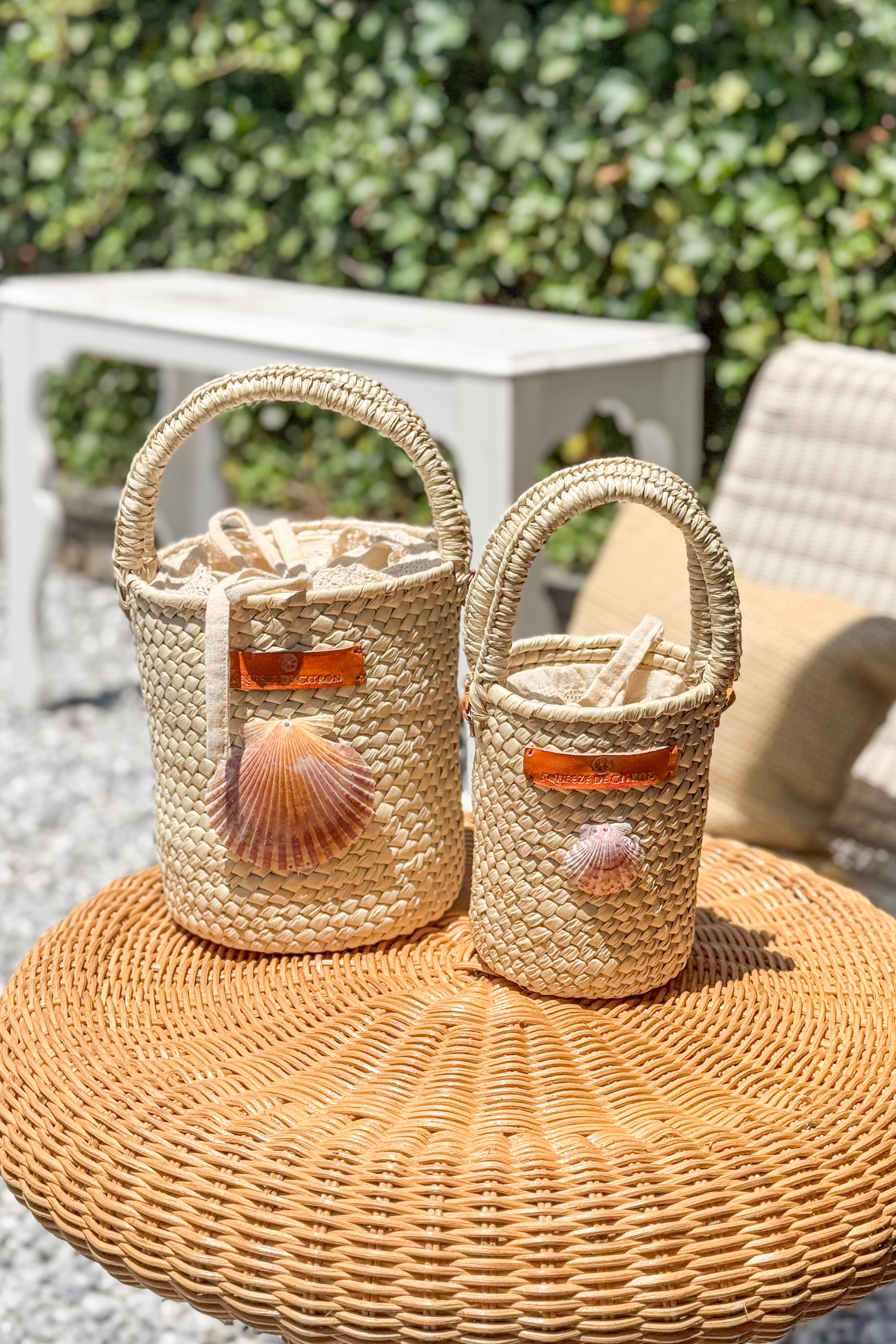 Nantucket Palm Shell Bucket Tote Citron