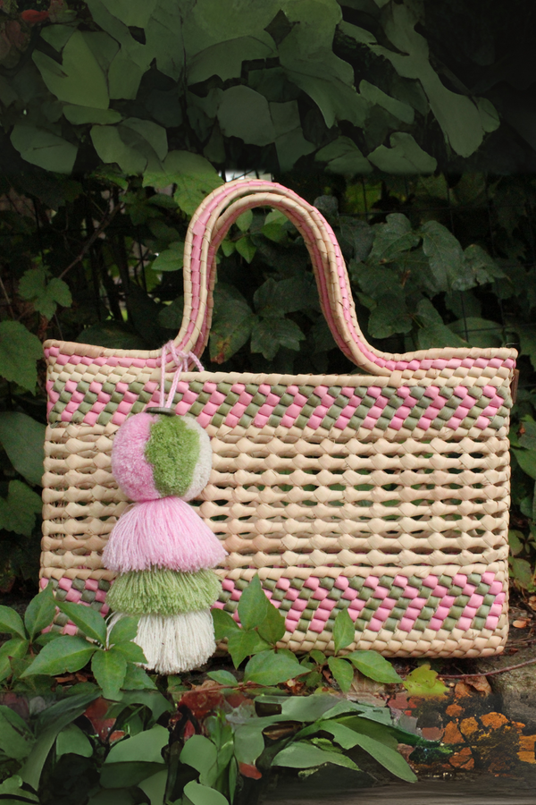 Palm Net Yatzil in Rose / Garden