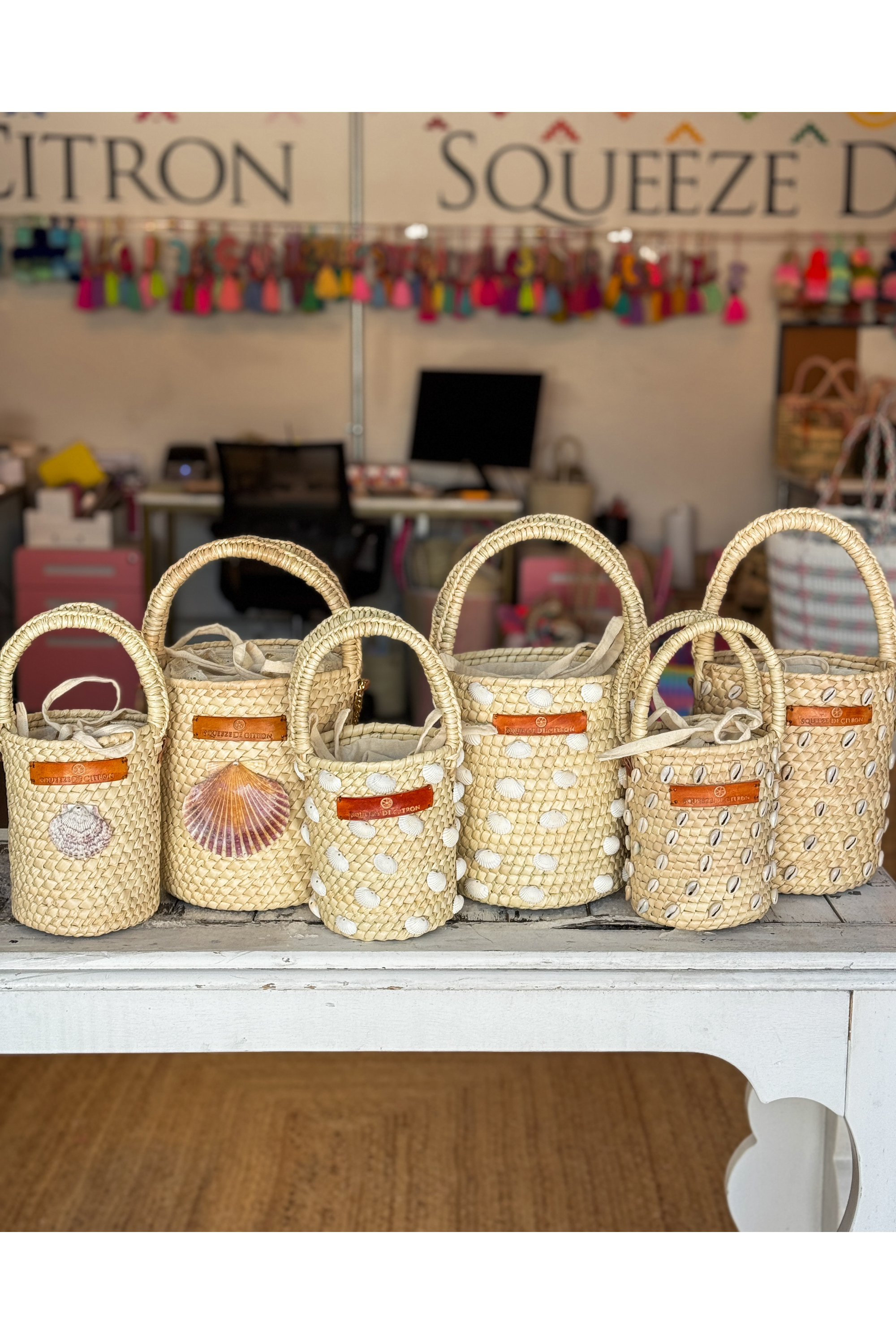 Palm Shell Bucket Tote Citron