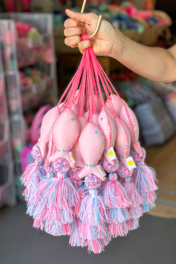 Minnow Pom – Default Title