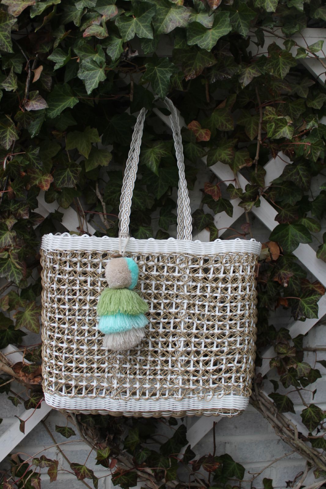 Sand Coastal Cable Citron Tote