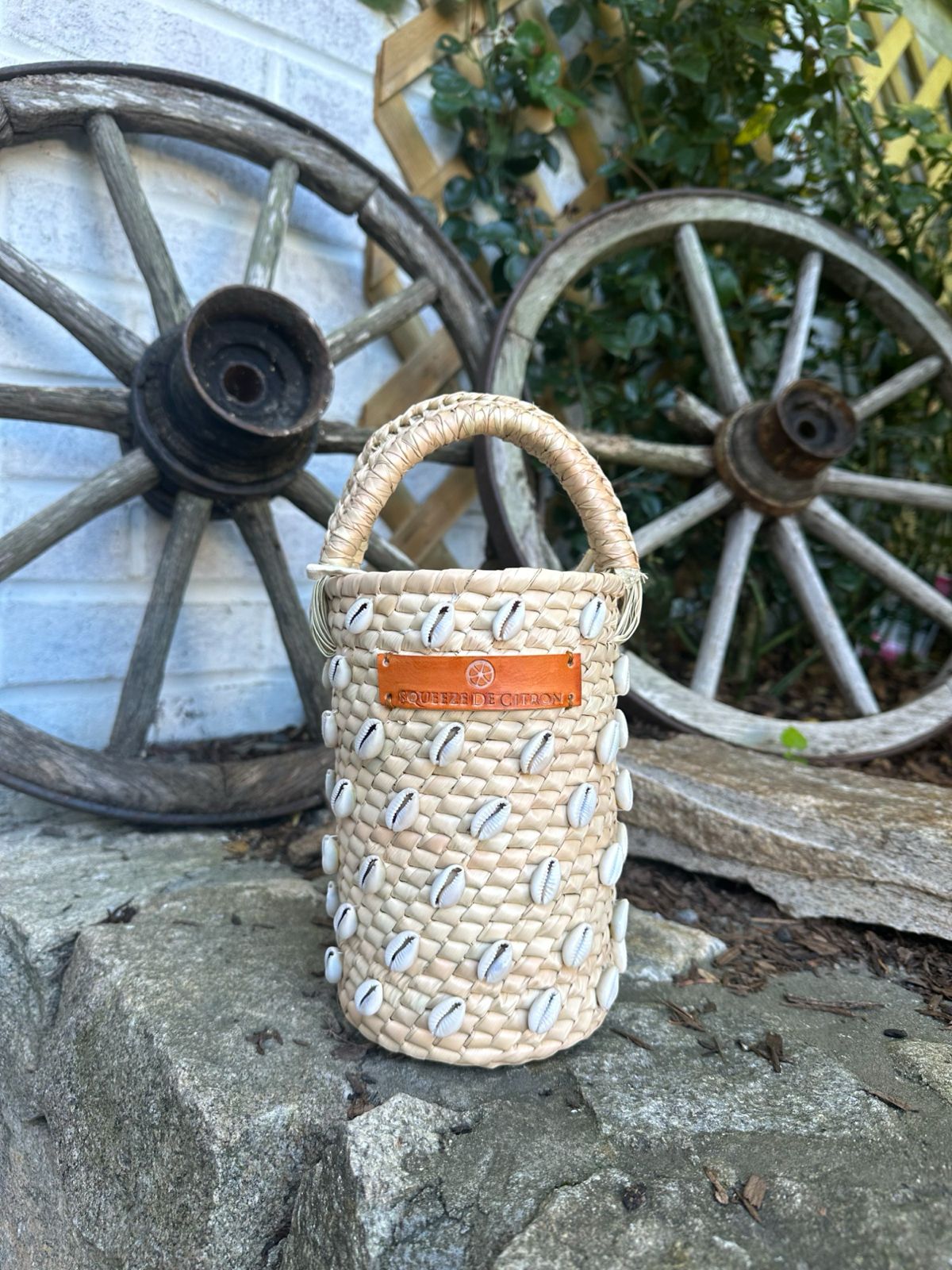 Palm Shell Bucket Tote Citron (Golden strap included)