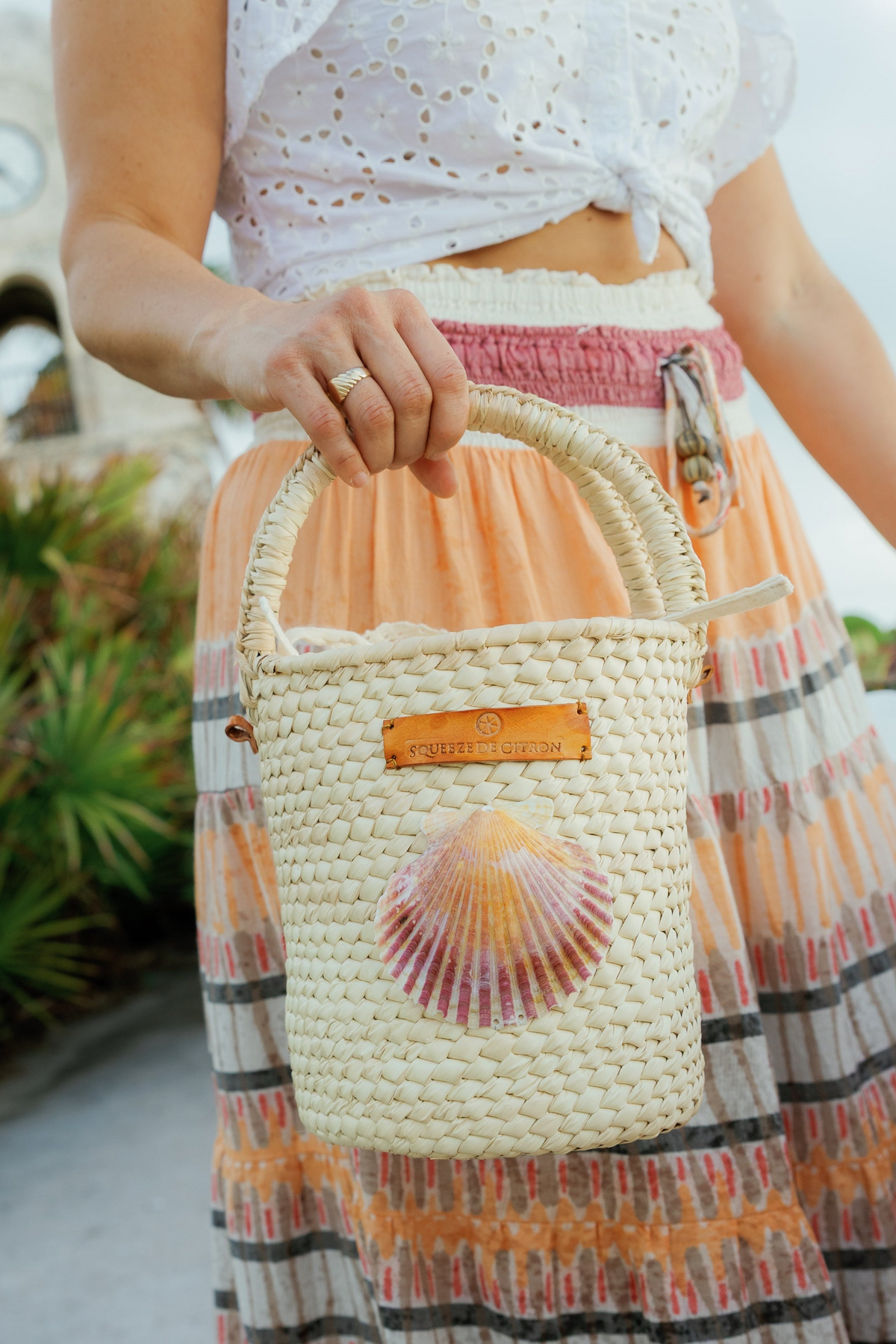 Nantucket Palm Shell Bucket Tote
