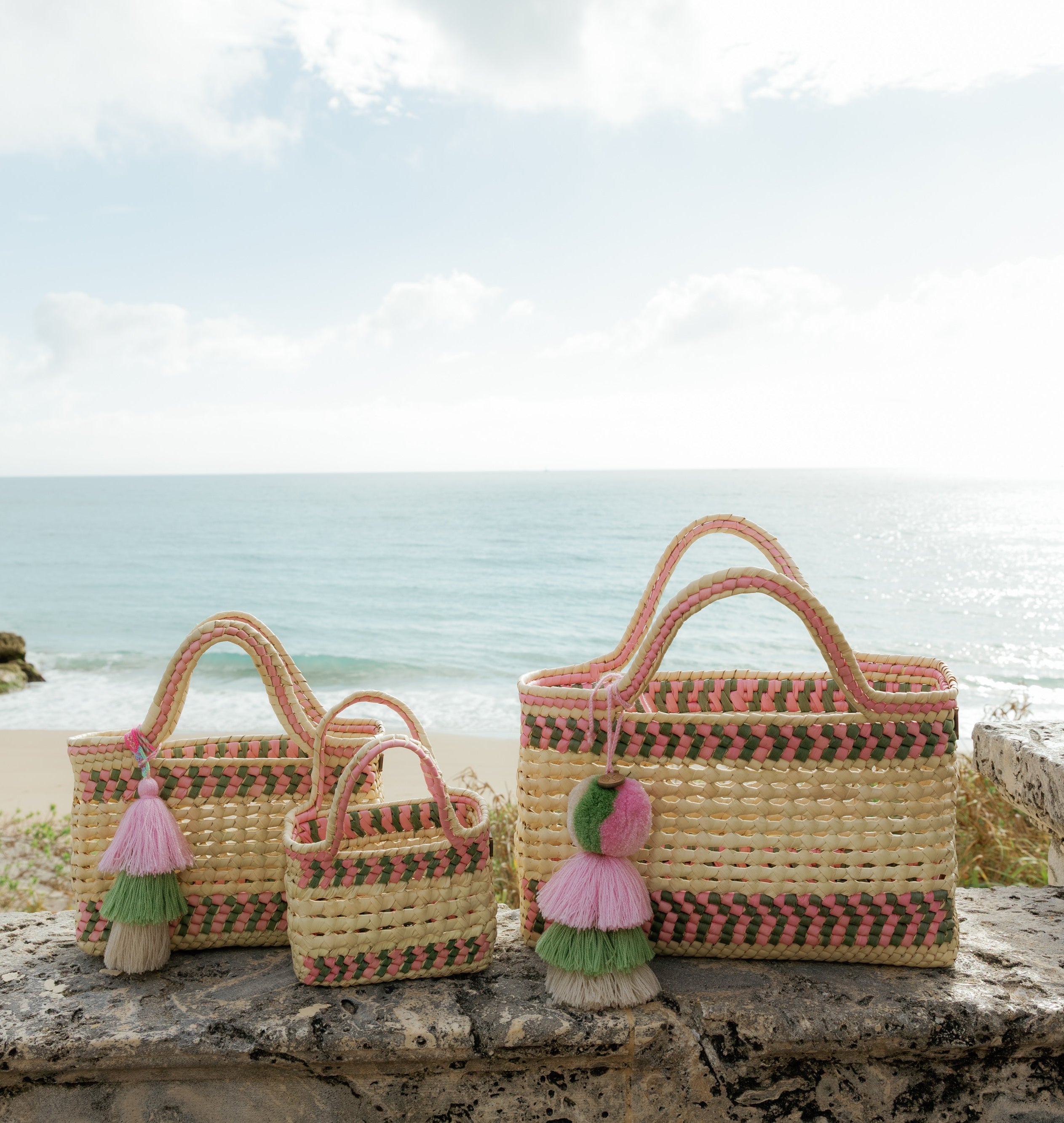 Palm Net Yatzil in Rose / Garden