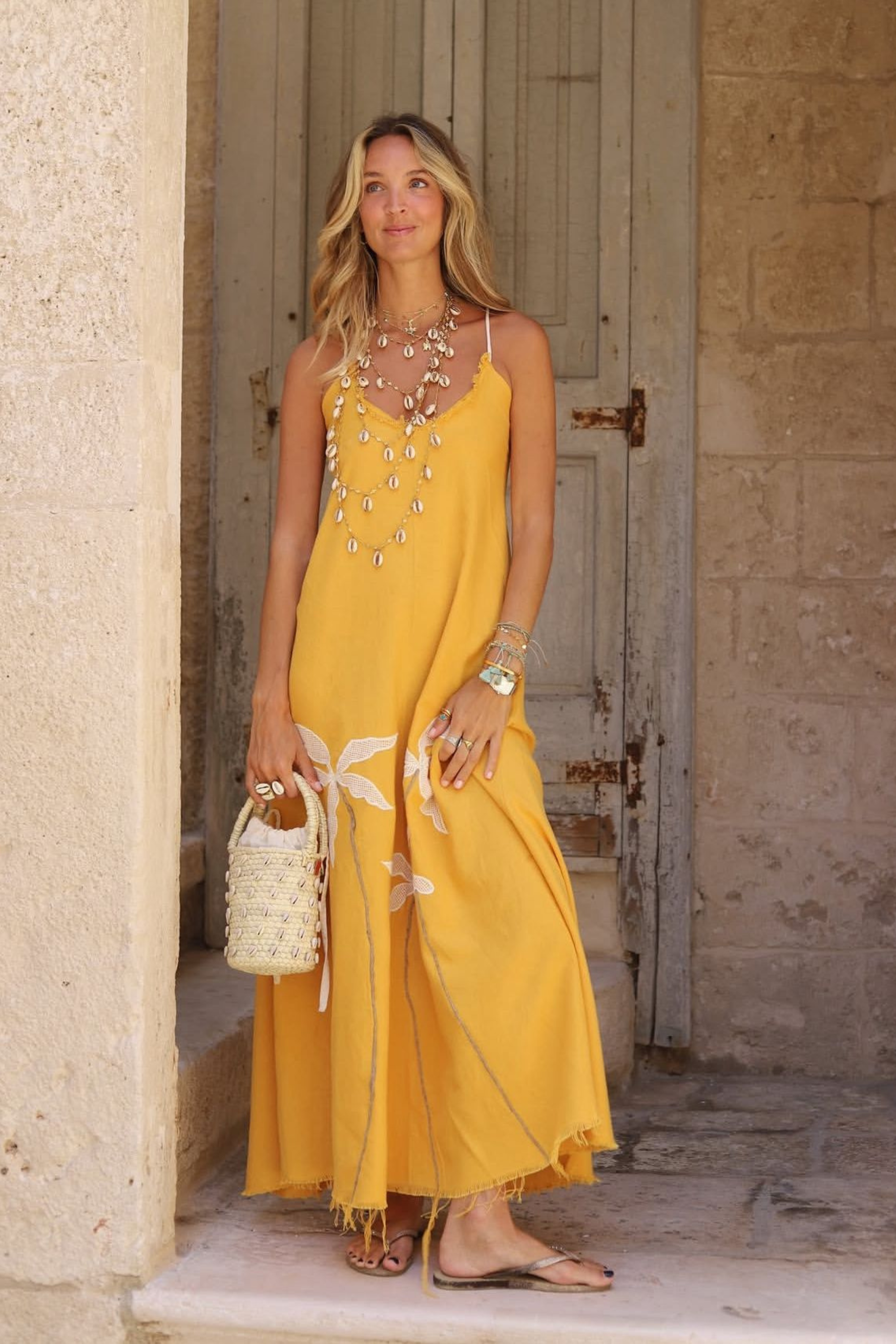 Palm Shell Bucket Tote Citron